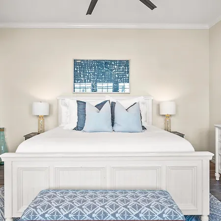 Sandy Banks 120 St